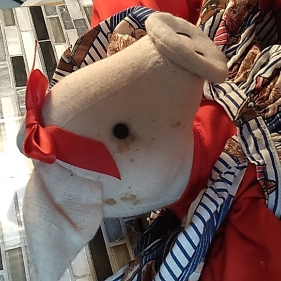 Vintage handmade dirty pig in ruffled dress - Picture 2 of 5